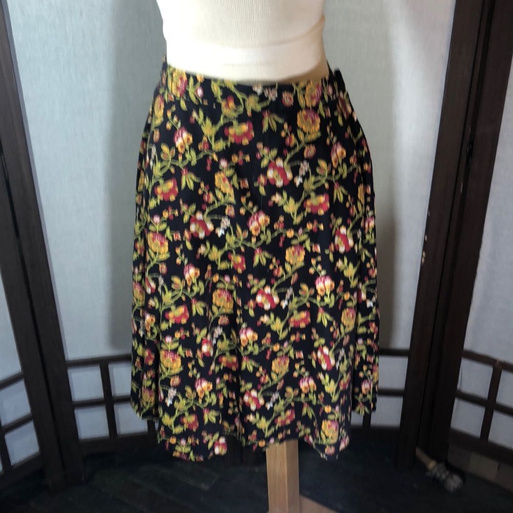 Homemade floral a line skirt Small knee length/ zipper and snap closure